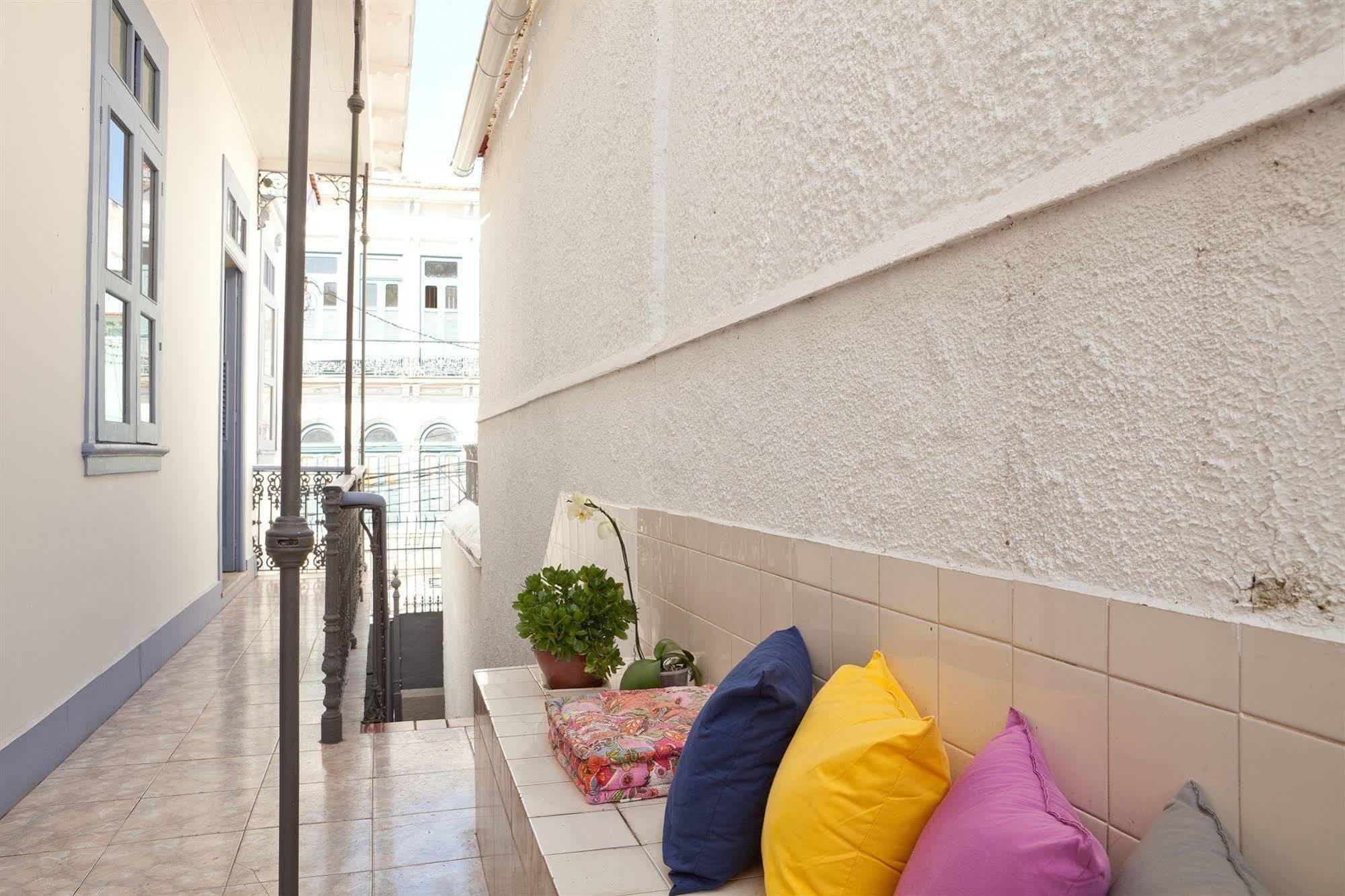 Olia Hostel B&B *